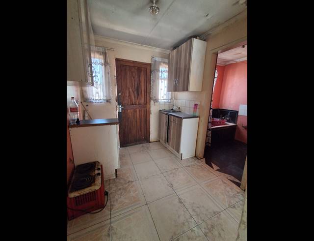 2 BEDROOM HOUSE FOR SALE IN EVATON WEST